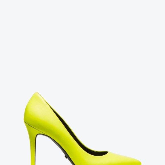 Michael Kors Claire Pump - Neon Yellow 37 - Picture 5 of 14